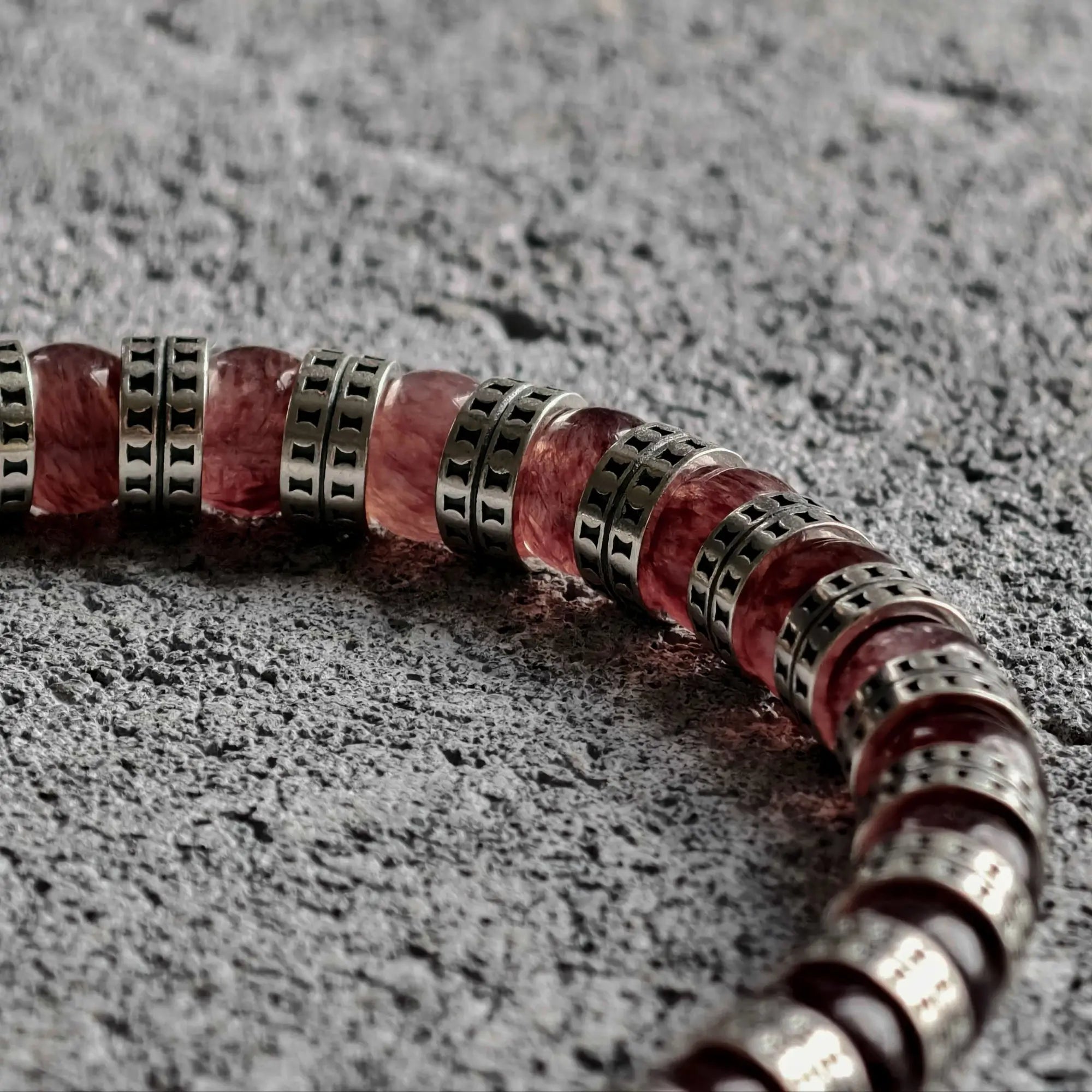 Armored Strawberry Quartz Bracelet II (6mm)