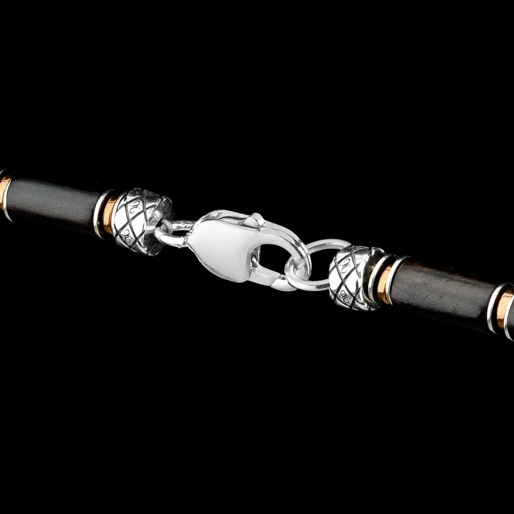 Ebony Wood Necklace I (6mm)