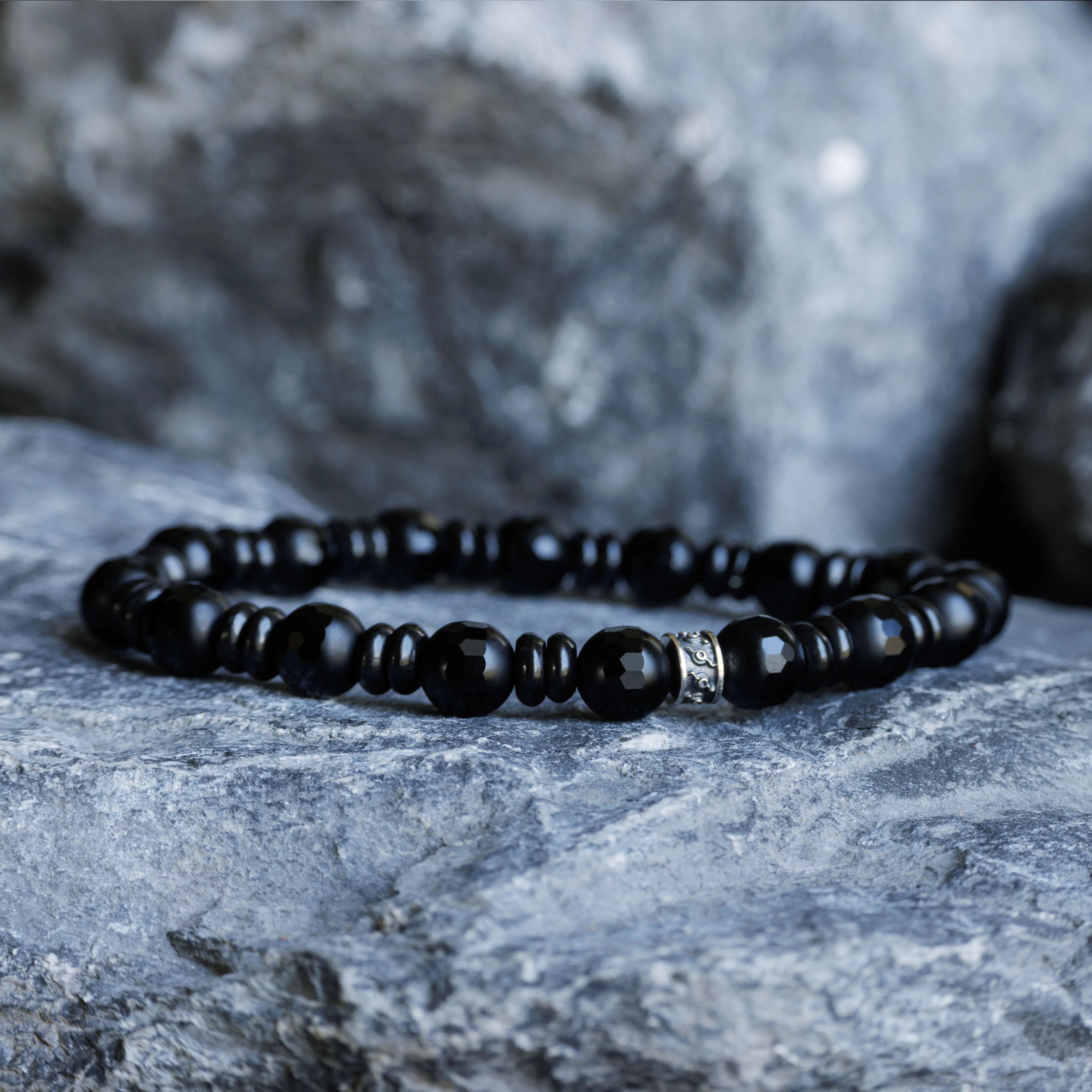 Black Onyx - Shungite Bracelet I (6-8mm)
