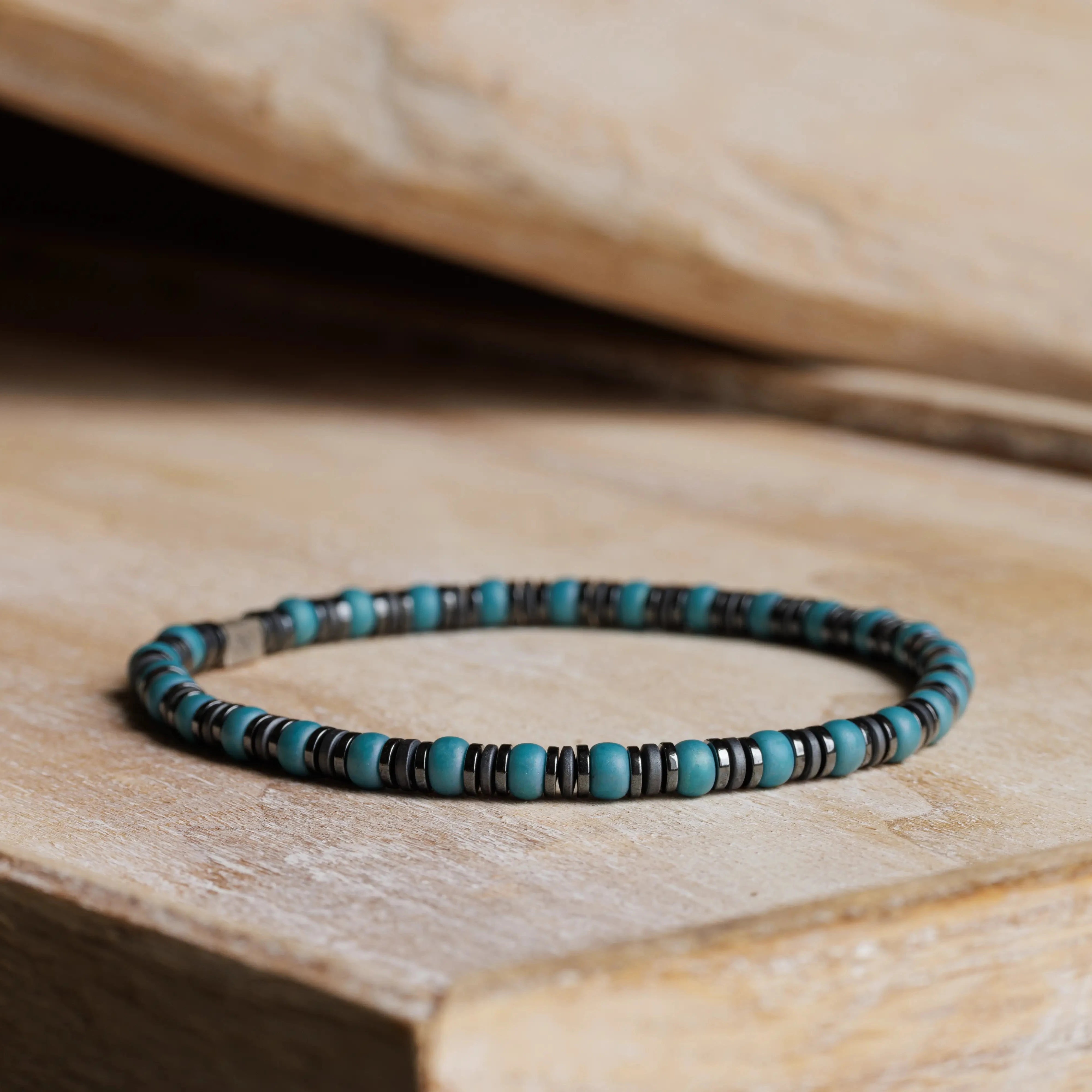 Hematite - Blue Bracelet XVII (4mm)