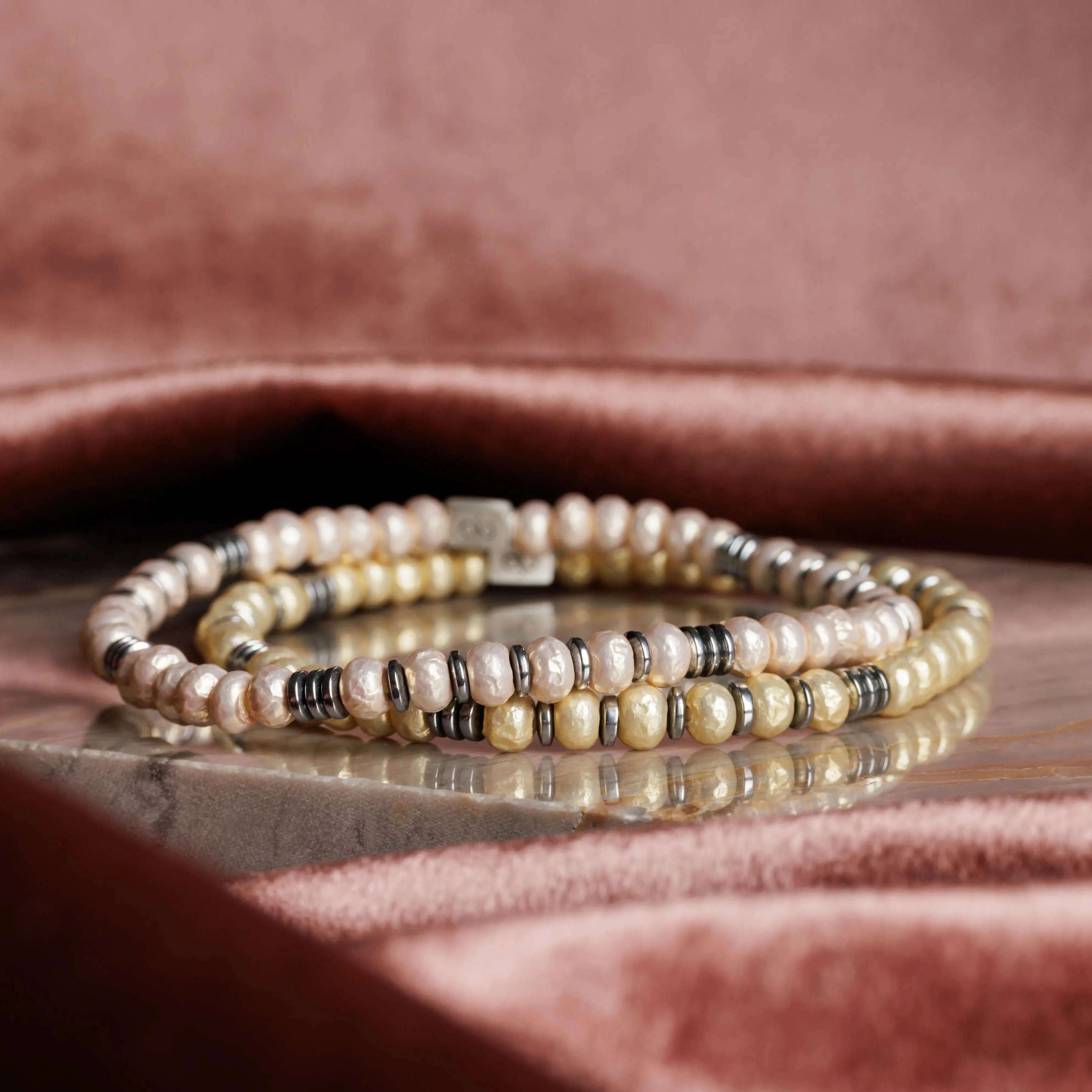 Hematite - Vanilla Bracelet I (4mm)