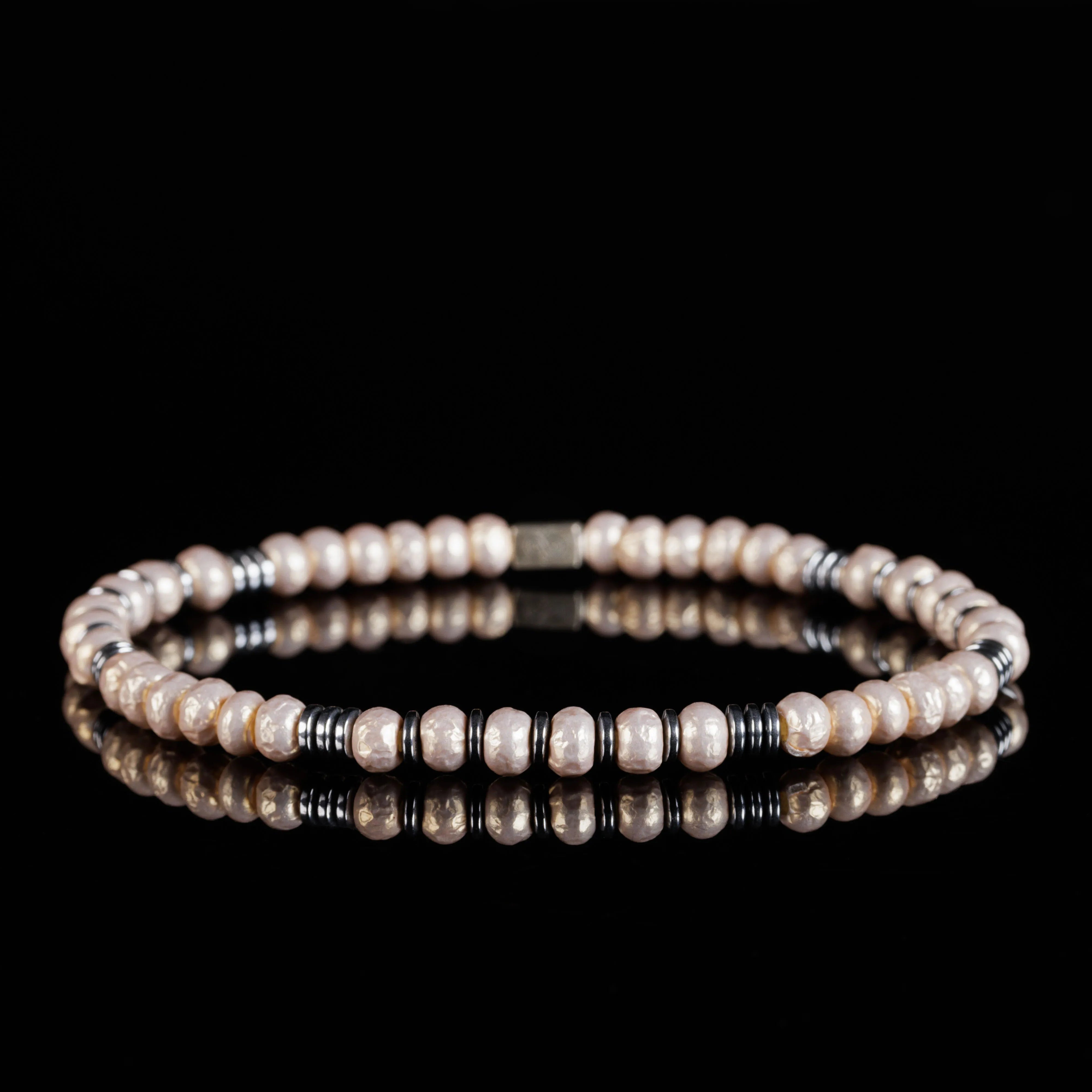 Hematite - Pale Pink Bracelet I (4mm)