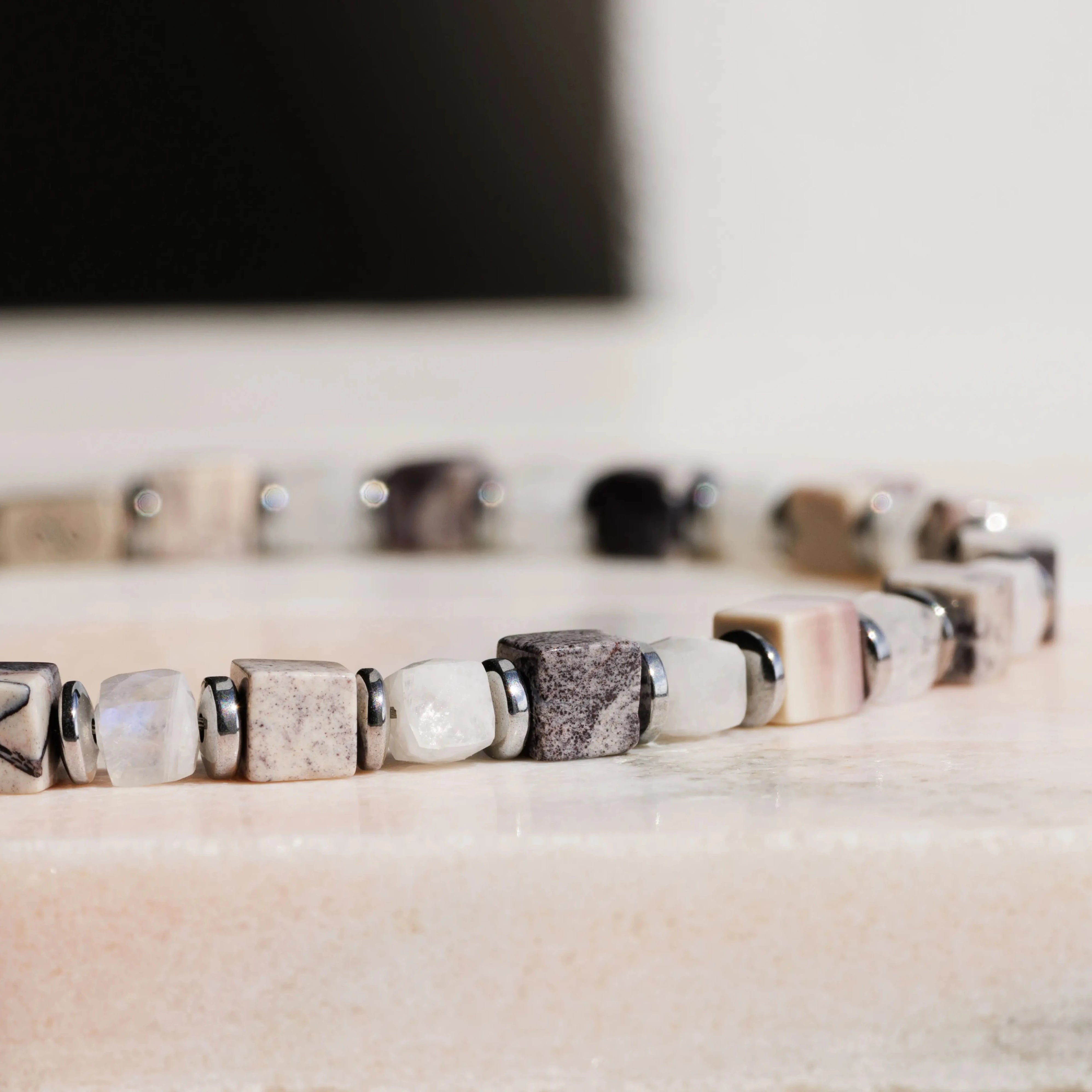 Porcelain Jasper - White Moonstone Bracelet I (4mm)