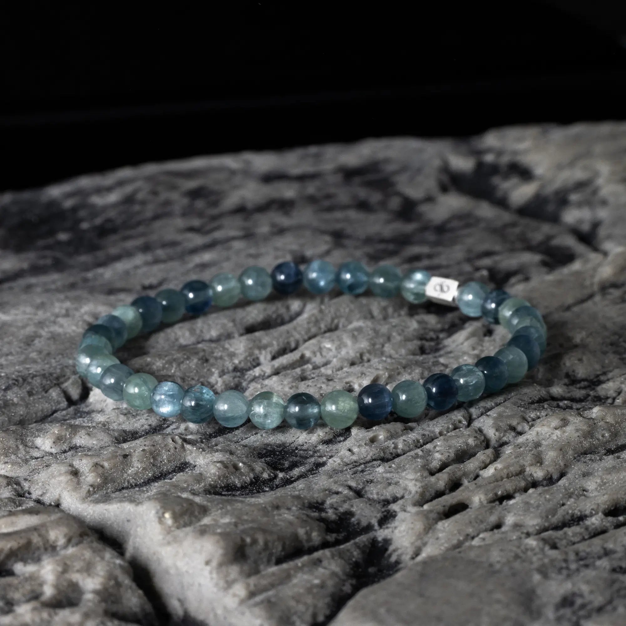 Silvery Blue Green Kyanite Bracelet I (5.5mm)