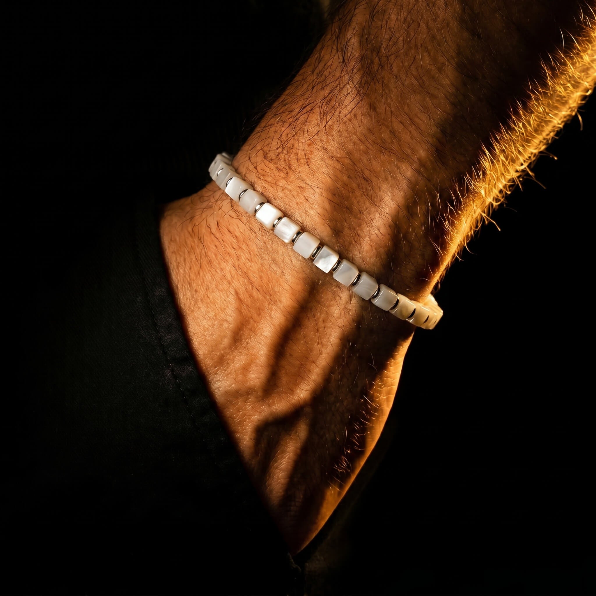 Mother of Pearl Cube Bracelet I (4mm)