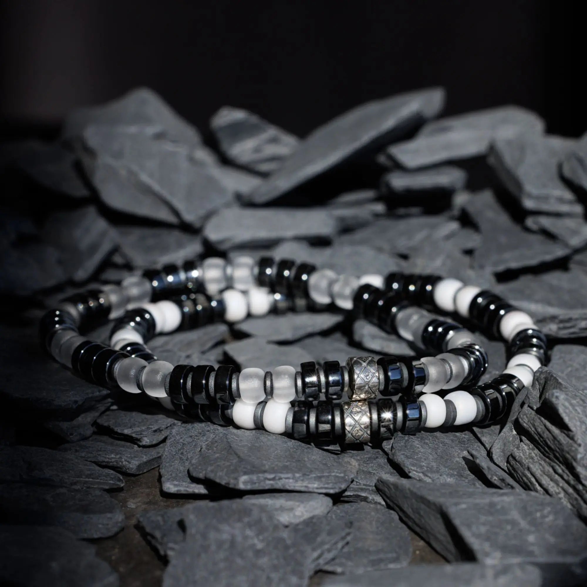 Dark Hematite White Bracelet III (6mm)