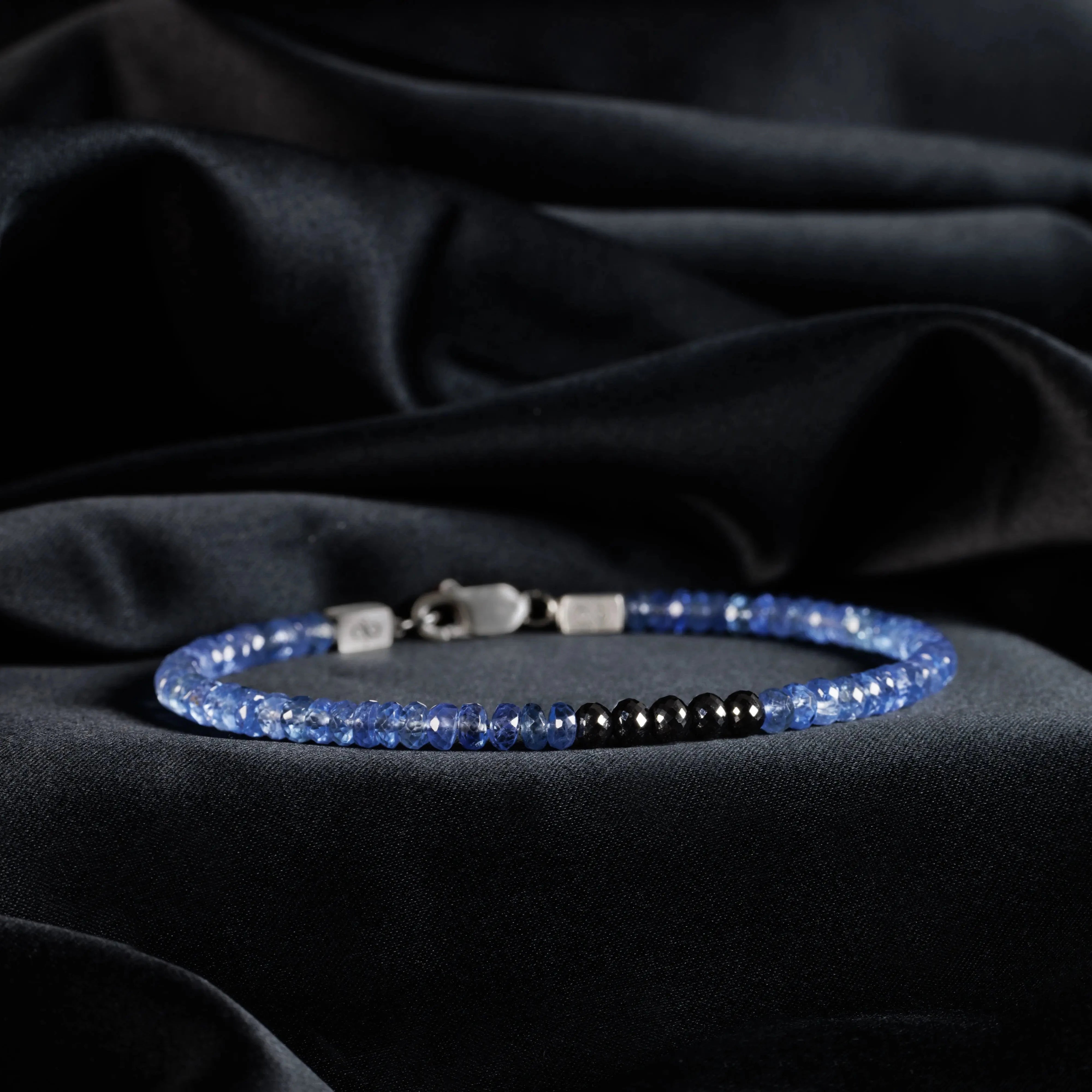 Black Diamond - Blue Sapphire Bracelet I (4mm)