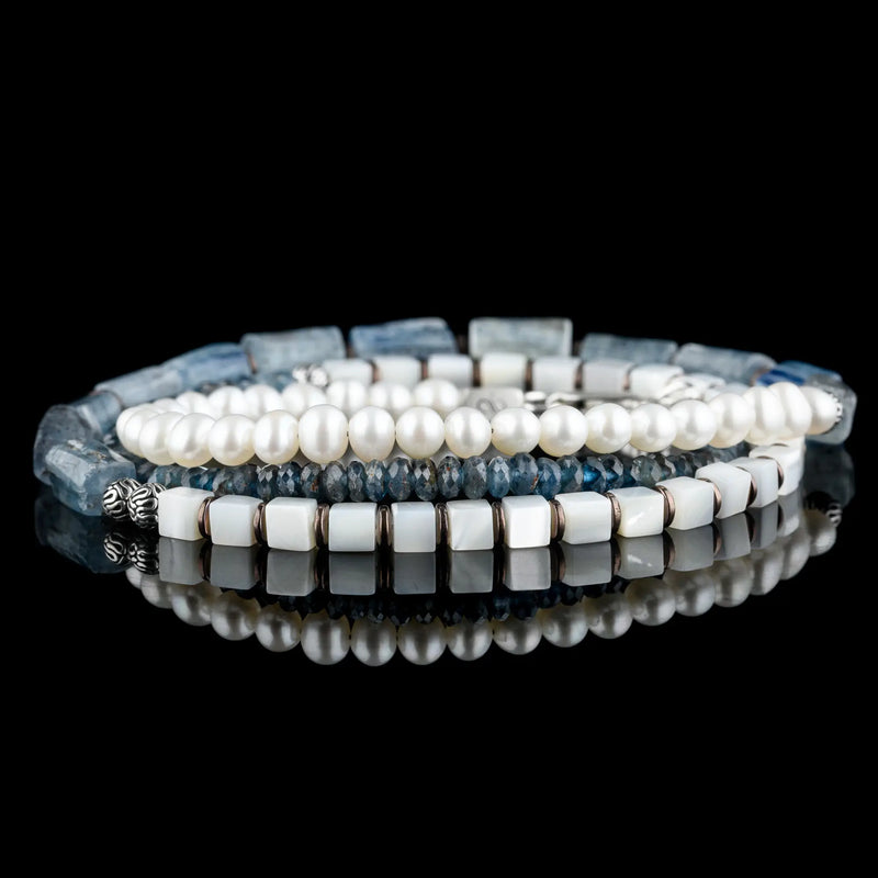 Blue/White Wrap Bracelet I (4-6mm)