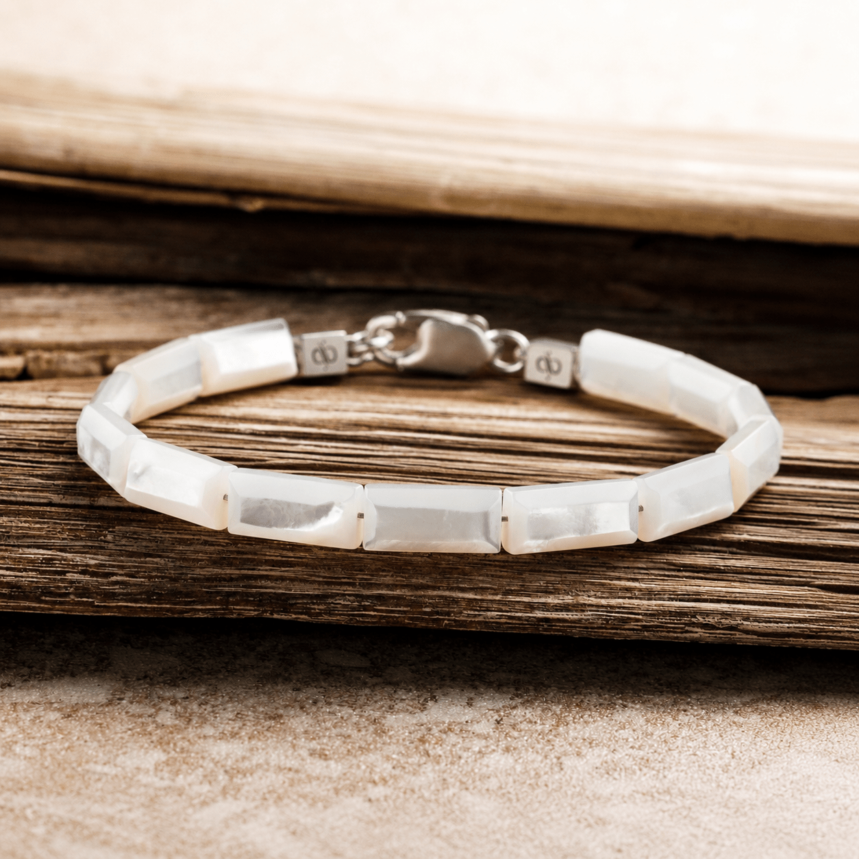 Silver Lip Oyster Bracelet III (13x6mm)