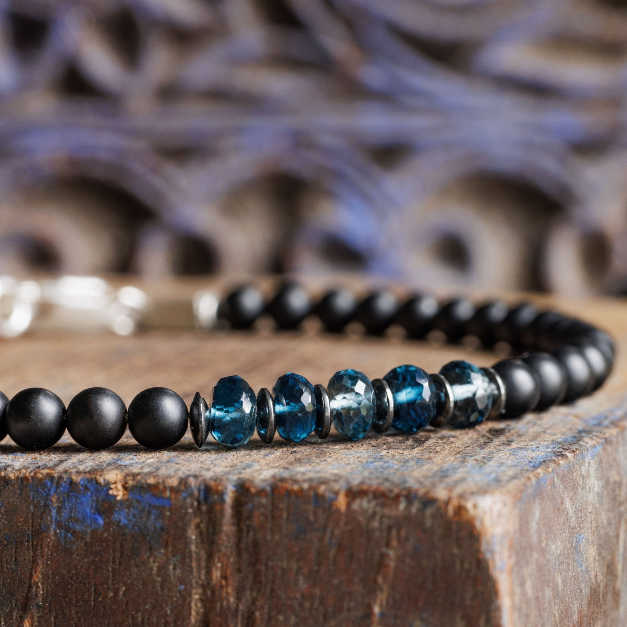 Pulsera de Topacio Azul de Londres - Ágata Negra II (4-5mm)