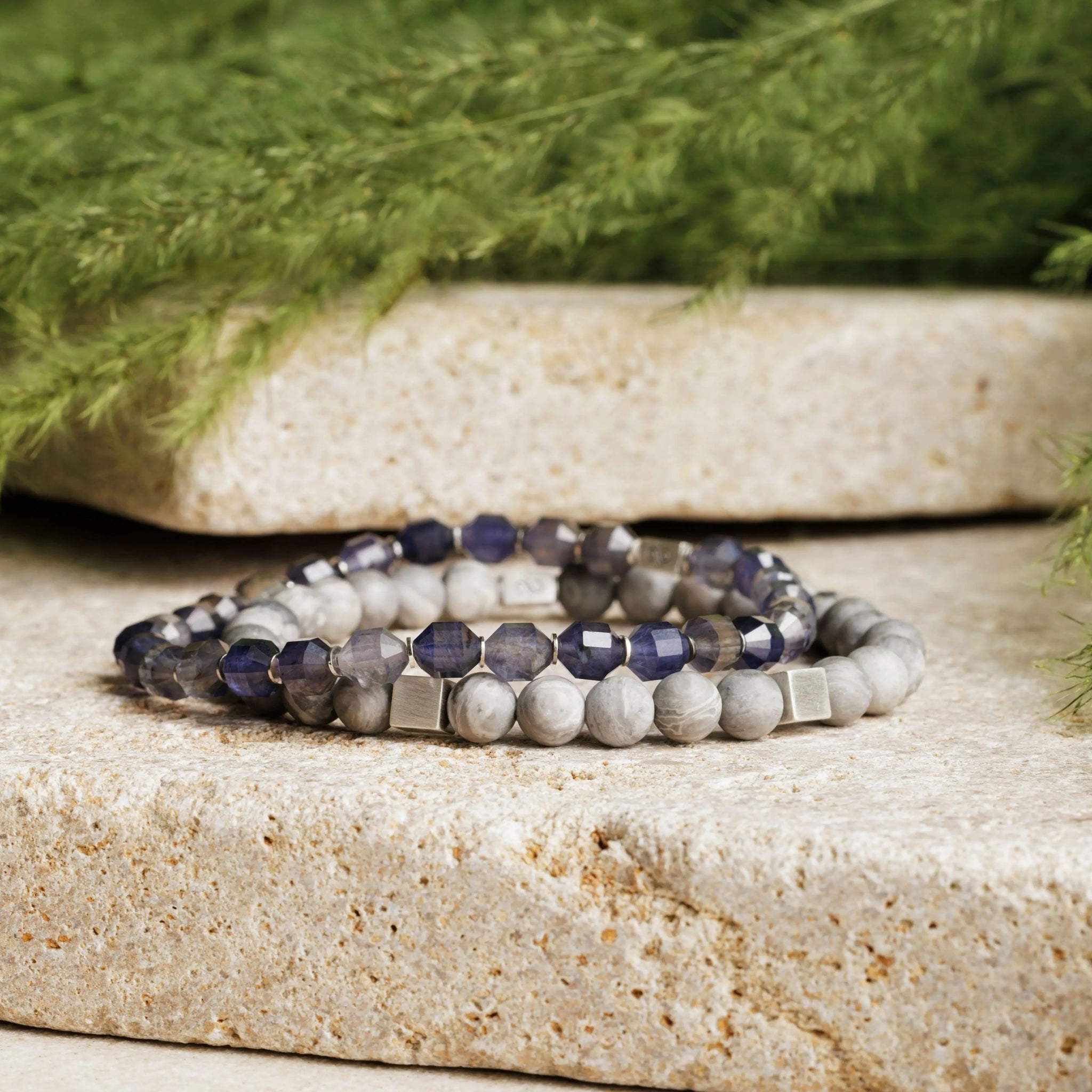 Jaspe Picasso Mate Par de Iolita (6 y 5,5 mm)