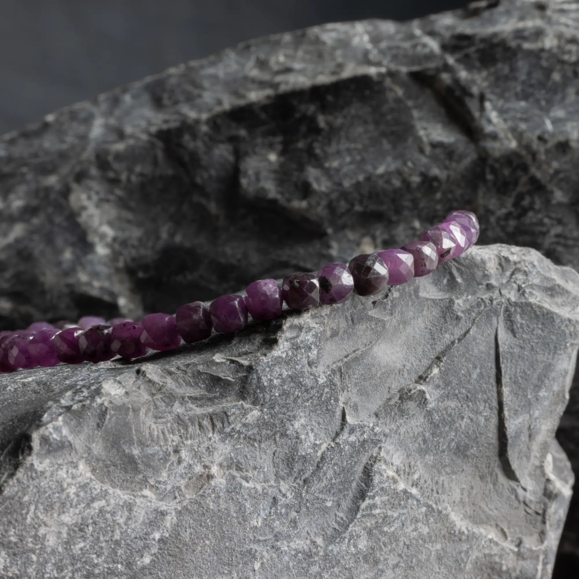 Ruby Cube Bracelet IX (4mm)