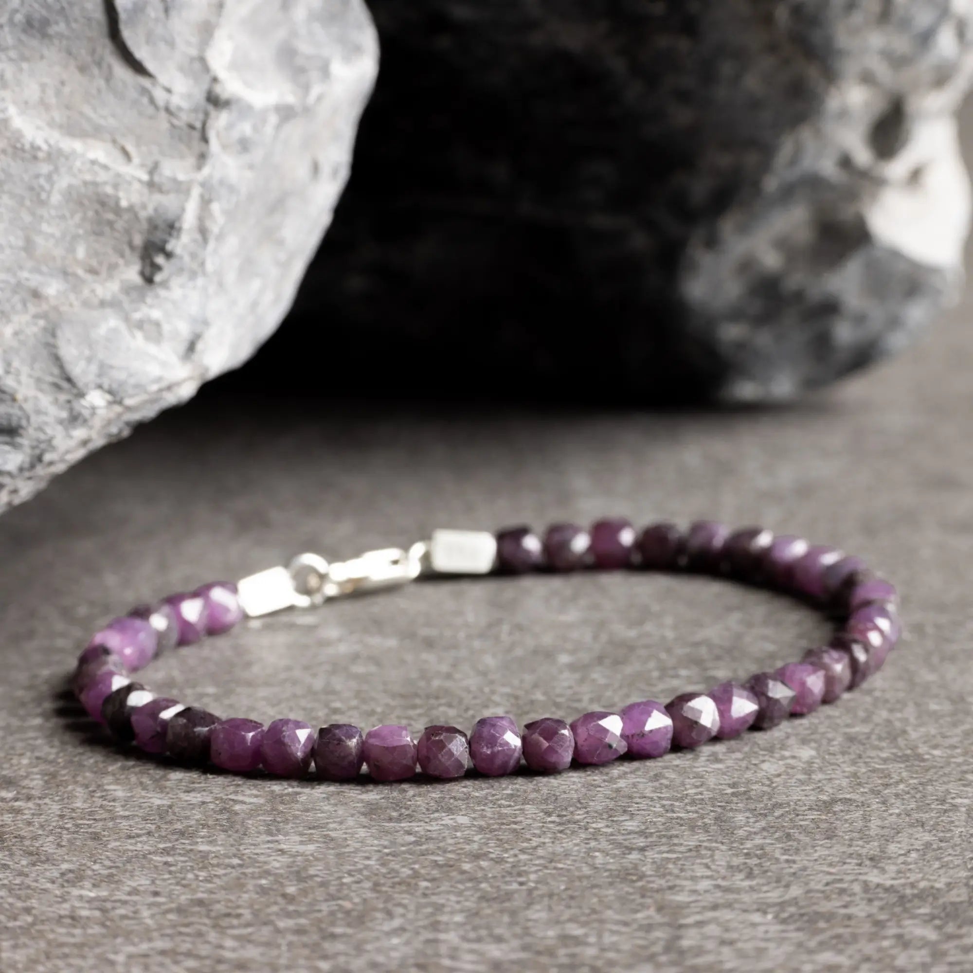 Ruby Cube Bracelet IX (4mm)