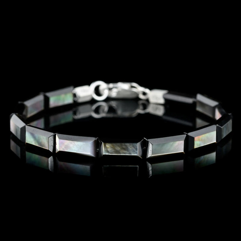 Black lip oyster bracelet for men. 13x6mm shell tiles. Aurum Brothers.