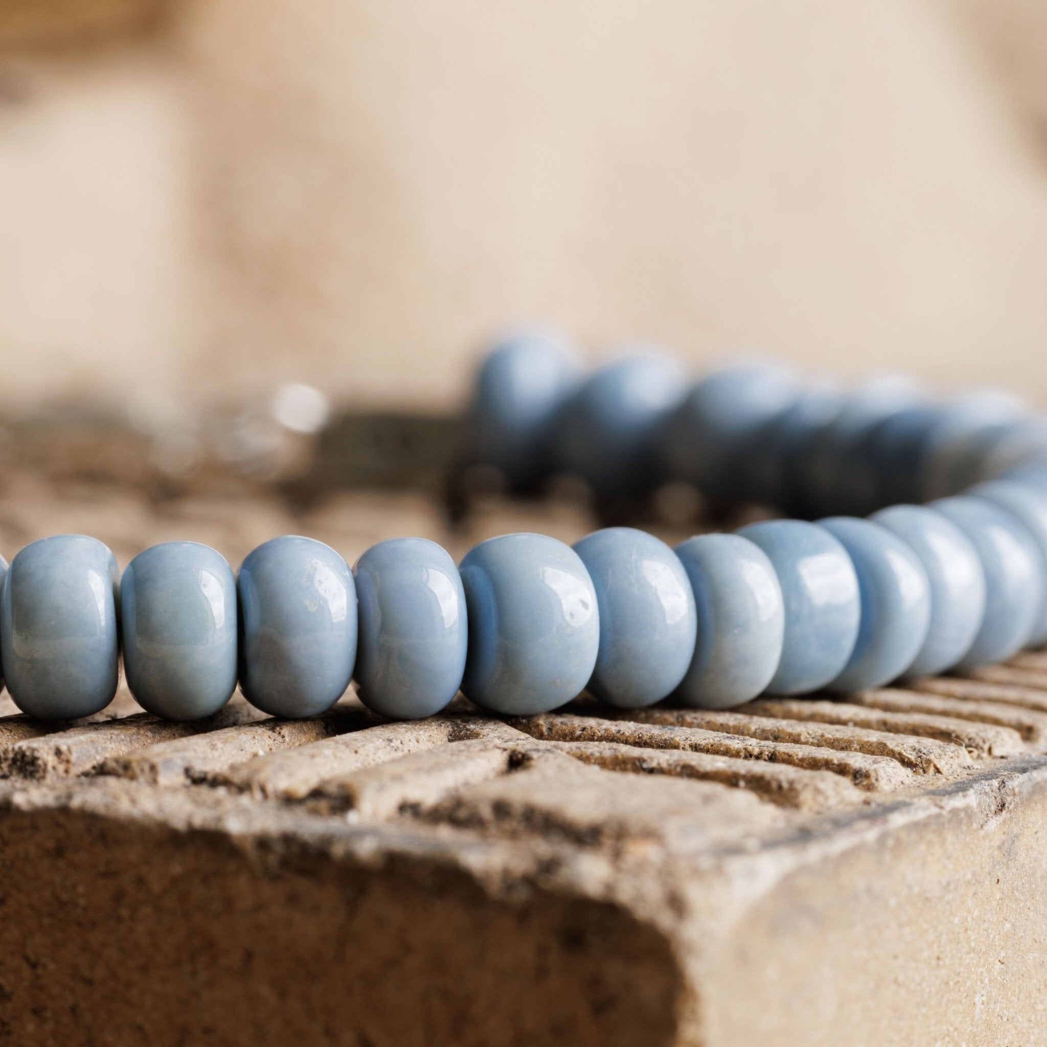 Owy Blue Opal Bracelet I (4-8mm)