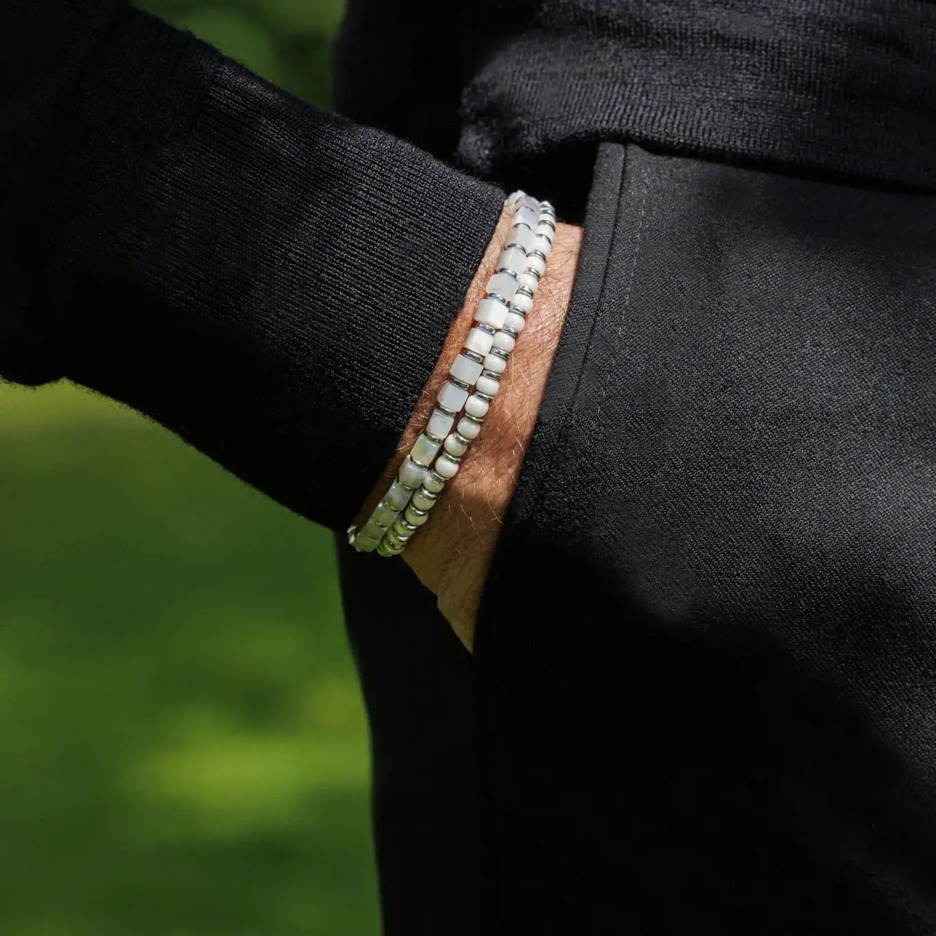 Mother of Pearl Cube Bracelet I (4mm)